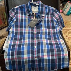 Men’s button down plaid shirt
